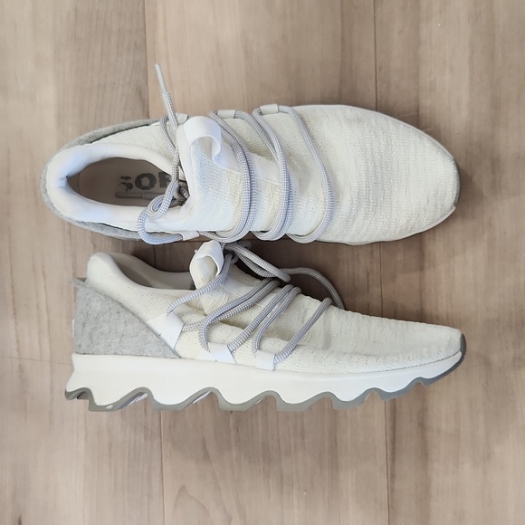 Sorel Kinetic Lace-Up Sneakers - Picture 3 of 13